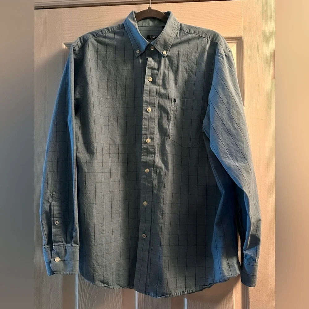 Izod button down shirt - Picture 2 of 5